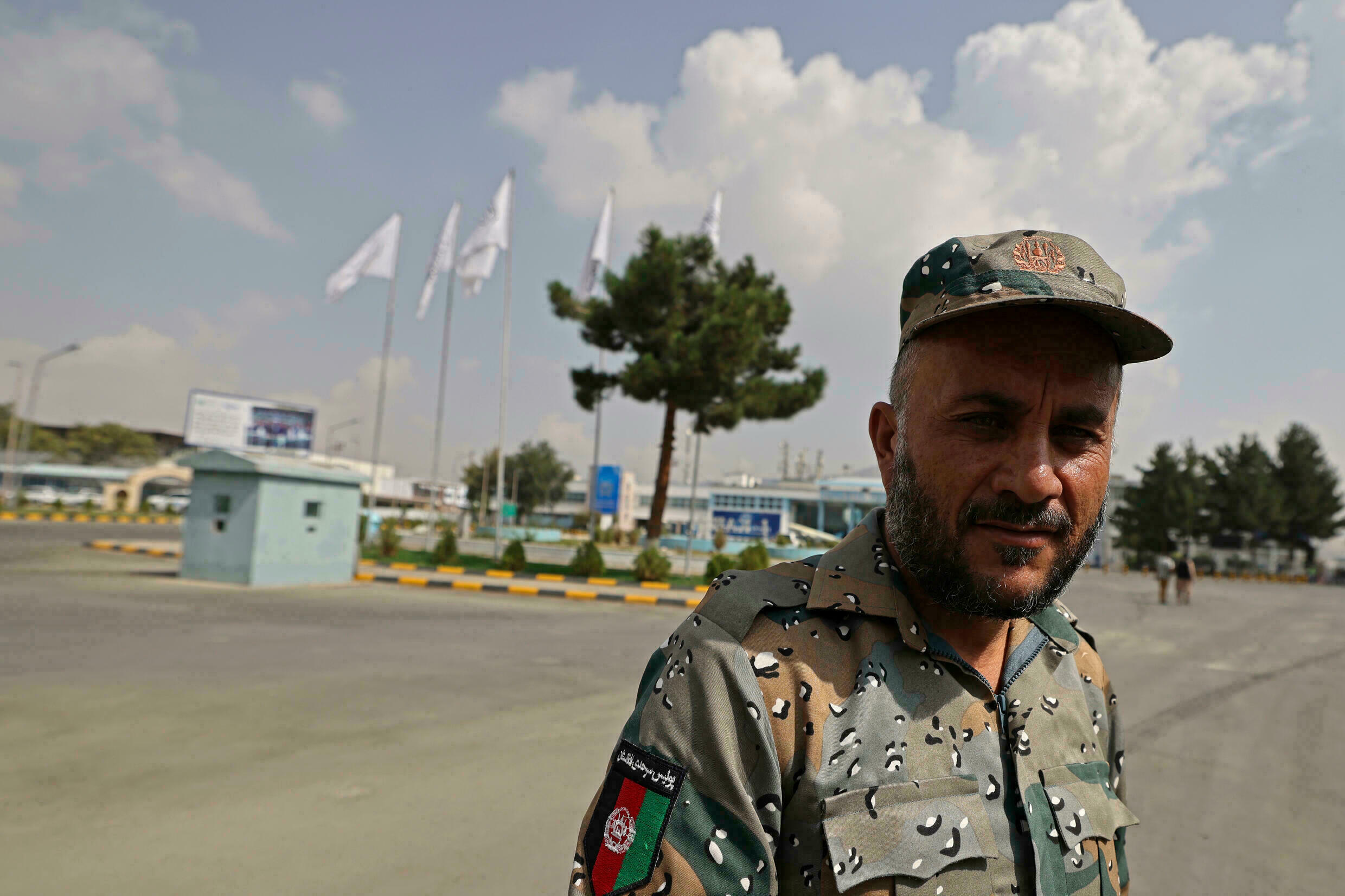 Polisi Afghanistan Kembali Bekerja Di Bandara Kabul Bersama Pasukan Keamanan Taliban